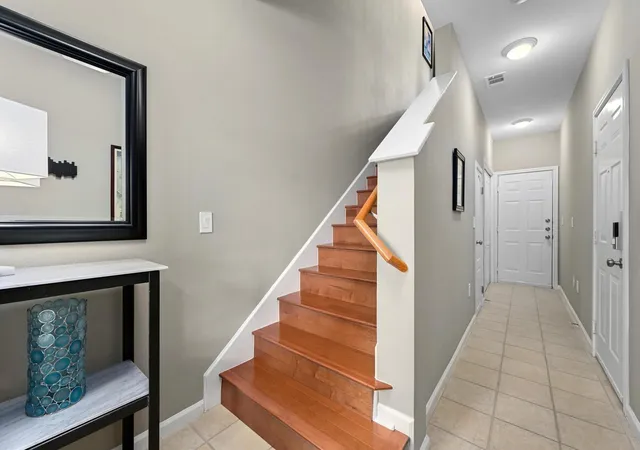 Listing Photo 5 - Condo for sale in building located at 11203 Ranch Rd 2222 Ranch, Austin, TX 78730 - Unit #1104