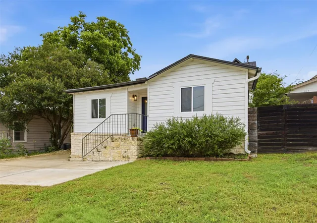 3rd image of 5116 Heflin Ln, Austin, TX 78721