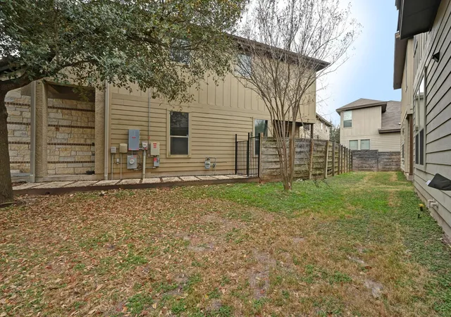 4th image of 2101 Rivers Edge Wy, Austin, TX 78741