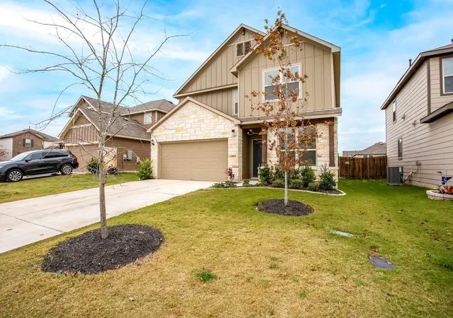 Photo 3 of Single family home for sale at 528 Staton St, Georgetown, TX 78626 | MLS# 4526685 | Listing updated on 2026-09-18