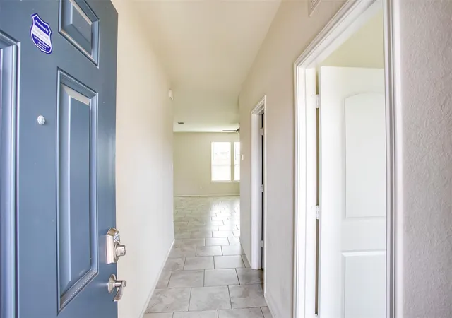 Photo 3 of Single family home for sale at 528 Staton St, Georgetown, TX 78626 | MLS# 4526685 | Listing updated on 2026-09-18