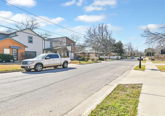 13th image of 5405 Prock Ln, Austin, TX 78721 | MLS# 5557121