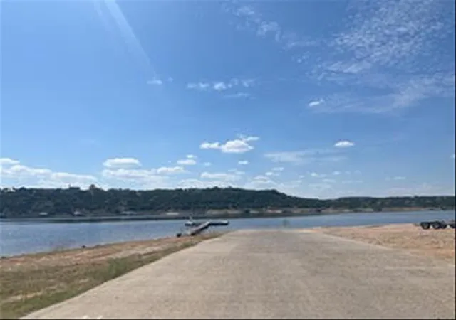 Listing Photo 5 - Condo for sale in building located at 21414 Santa Carlo Ave, Lago Vista, TX 78645