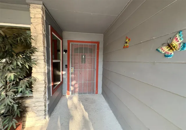Photo 3 of Single family home for sale at 1006 Wisteria Cir, Austin, TX 78753 | MLS# 7941573 | Listing updated on 2026-09-08