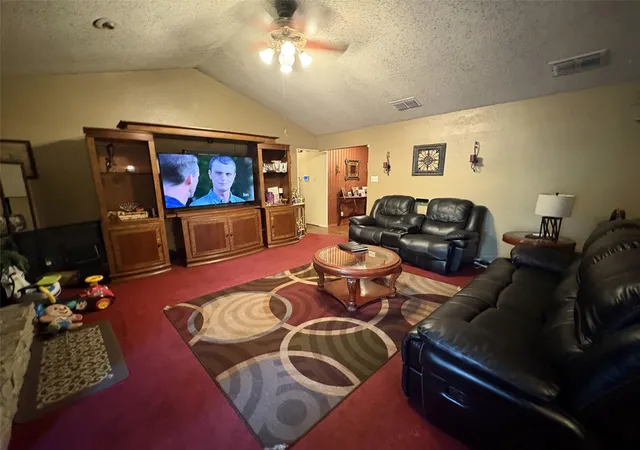 Photo 4 of Single family home for sale at 1006 Wisteria Cir, Austin, TX 78753 | MLS# 7941573 | Listing updated on 2026-09-08