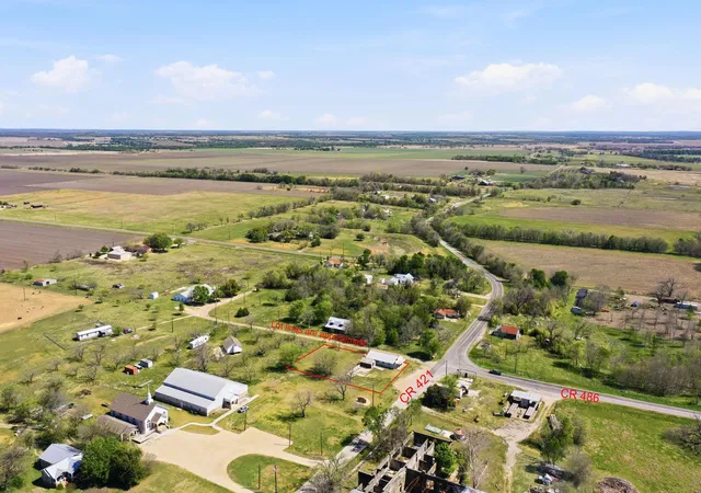 Photo 2 of House for sale at 110 County Rd 421, Thorndale, TX 76577 | MLS# 7126306 | Listing updated on 2026-03-31