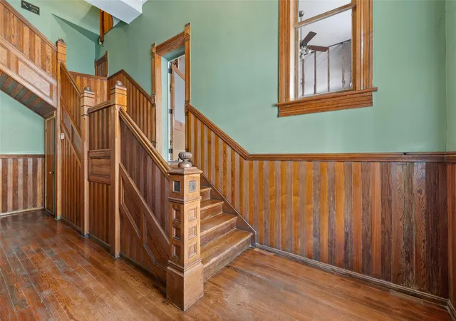 3rd image of 109 E 10Th St, Austin, TX 78701 | MLS# 1682844