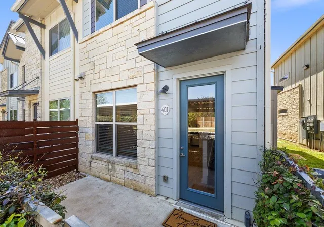 3rd image of 7805 Cooper Ln, Austin, TX 78745