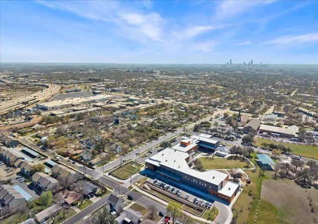5th image of 8017 Lazy Ln, Austin, TX 78757 | MLS# 6002452