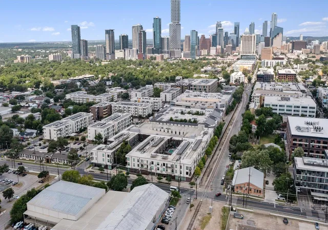 4th image of 1800 E 4Th St #223, Austin, TX 78702 | MLS# 7708995