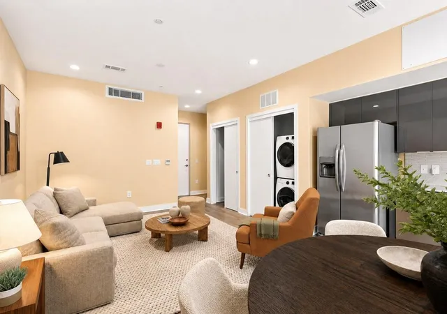 2nd image of 1800 E 4th St #223, Austin, TX 78702 | MLS# 7708995