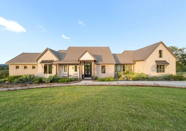 Photo 2 of Single family home for sale at 111 Rock N Robyn Trl, Horseshoe Bay, TX 78657 | MLS# 7463558 | Listing updated on 2026-09-14