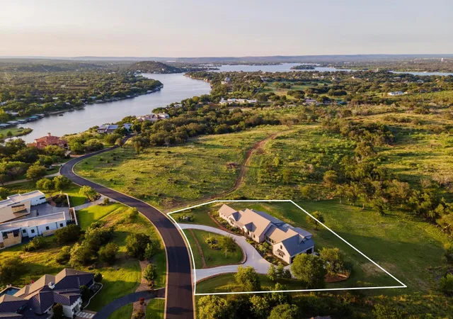 Photo 3 of Single family home for sale at 111 Rock N Robyn Trl, Horseshoe Bay, TX 78657 | MLS# 7463558 | Listing updated on 2026-09-14