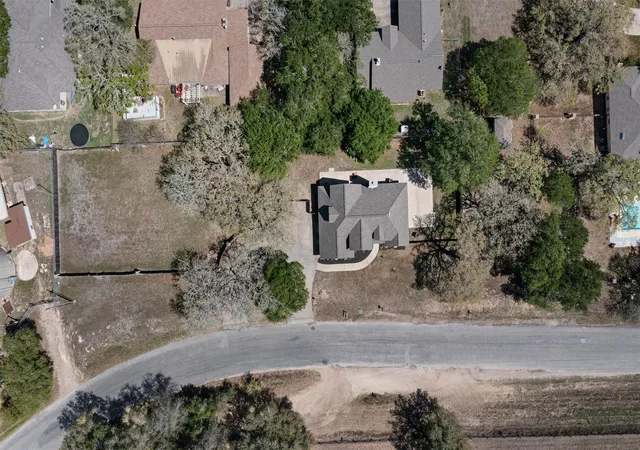 Photo 3 of Single family home for sale at 312 Country Clb Dr, La Grange, TX 78945 | MLS# 9441063 | Listing updated on 2026-10-04