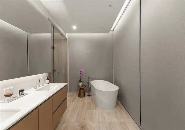 Photo 4 of Condo for sale at 313 W 17th Street #1104, Austin, TX 78701 | MLS# 6493086 | Listing updated on 2026-10-08