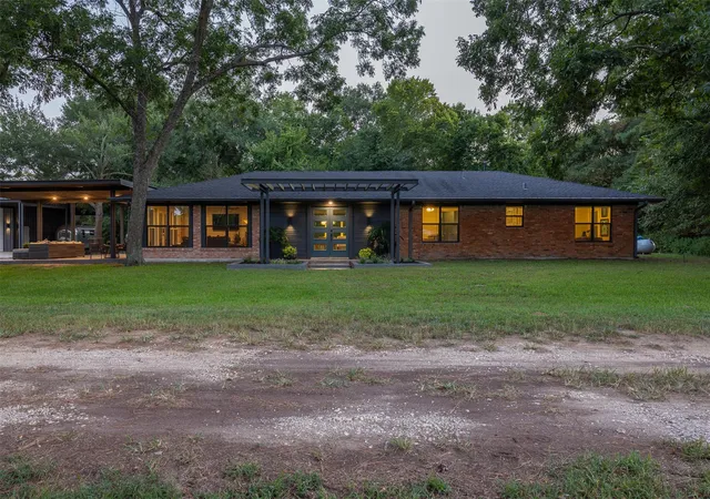 2nd image of 455 Post Oak Court Ct, Caldwell, TX 77836 | MLS# 4140900