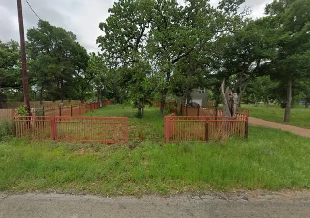 Homes for sale in Granite Shoals, TX | 1110 Sherwood Forest Dr, Granite Shoals, TX 78654 | MLS# 6404566