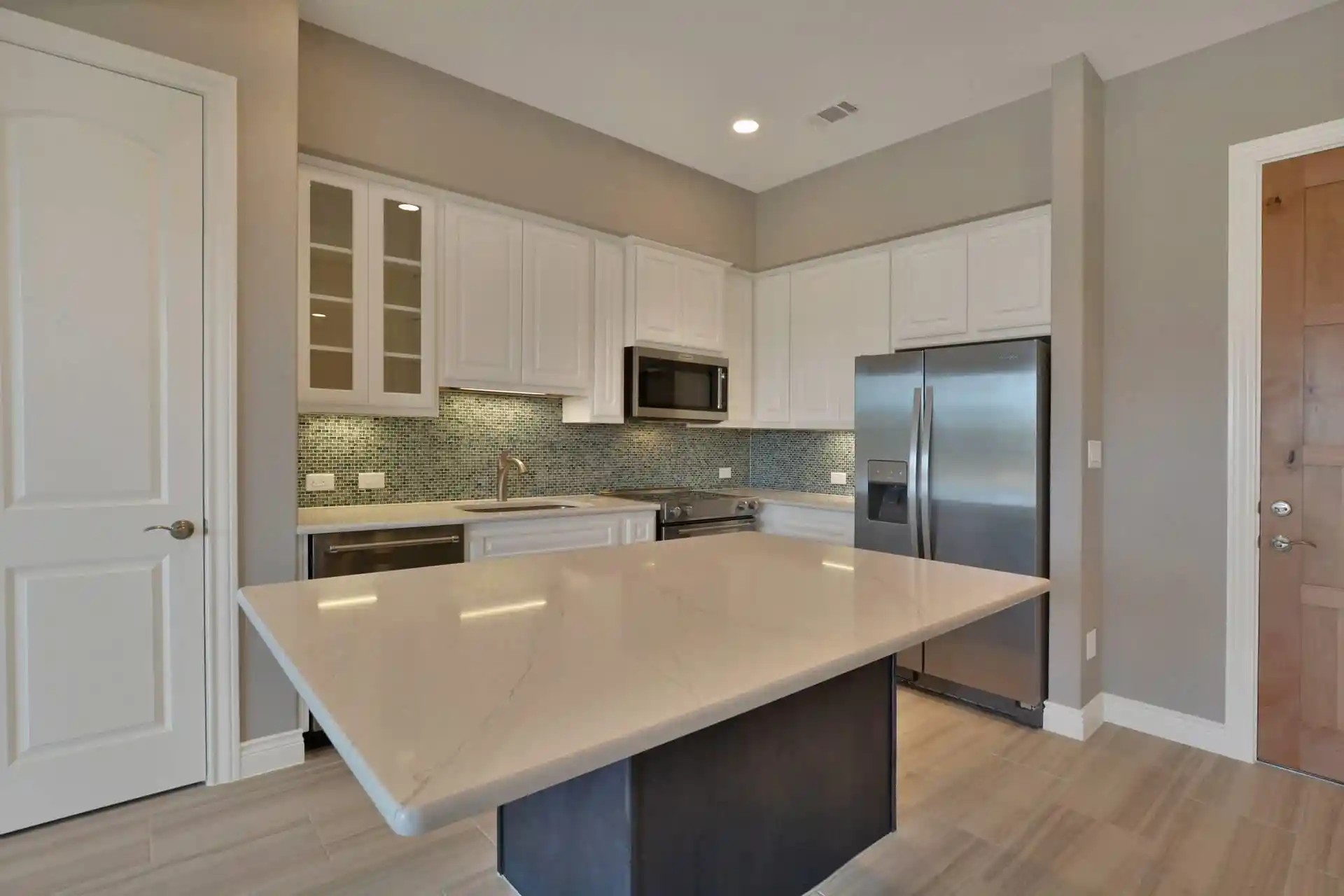 Listing Photo 1 - Condo for sale in 106 Bella Toscana Ave located at 106 Bella Toscana Ave, Lakeway, TX 78734 - Unit #3208