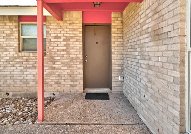 5th image of 1904 Valley Hill Cir, Austin, TX 78741 | MLS# 7378565