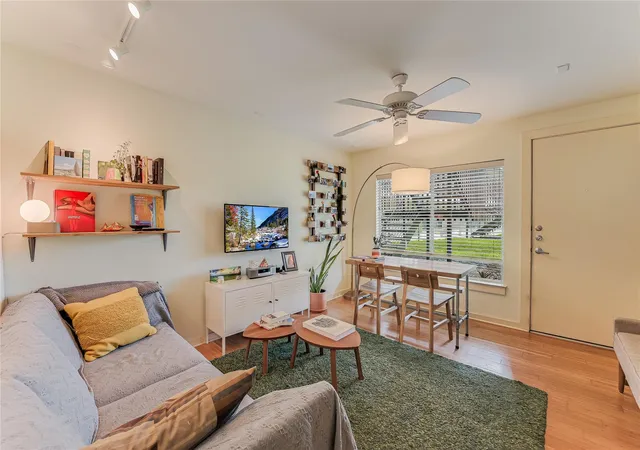 5th image of 2200 Dickson Dr #128, Austin, TX 78704 | MLS# 1958890
