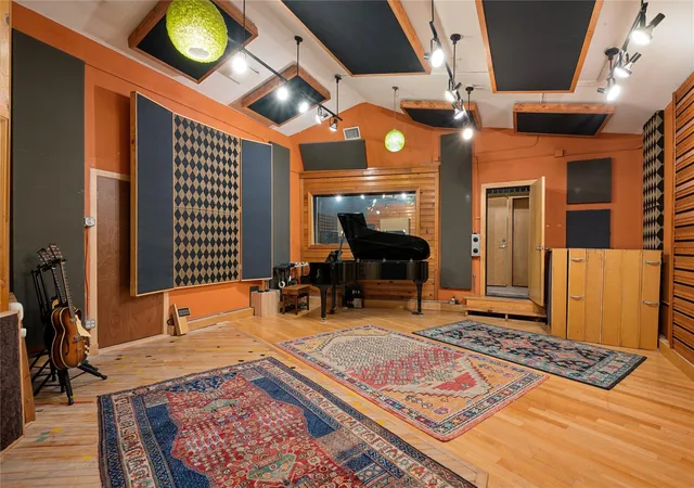 1st image of 5114 Caswell Ave, Austin, TX 78751 | MLS# 3043576
