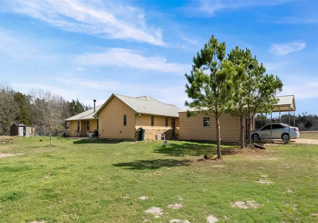 Photo 3 of Sale Pending at 1102 Fairview Dr, Rockdale, TX 76567 | MLS# 3586019 | Listing updated on 2026-08-27