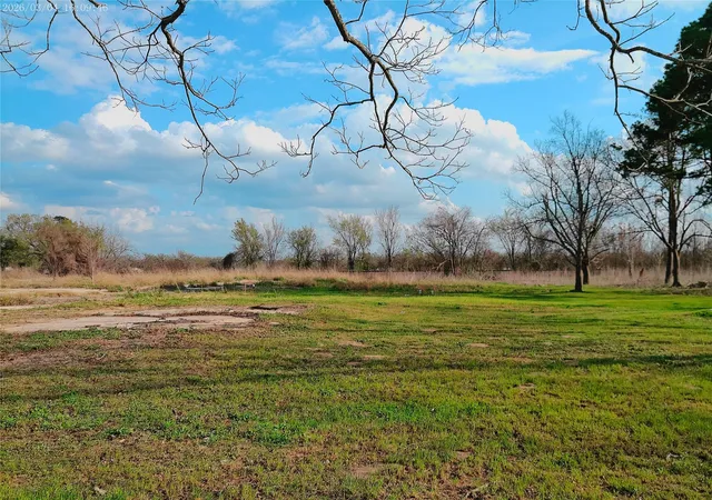 Homes for sale in Rockdale, TX | 1304 E Cameron Ave, Rockdale, TX 76567 | MLS# 6535619