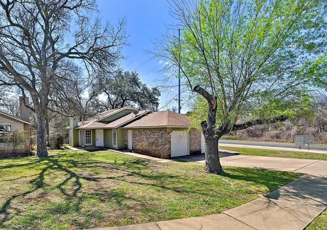 2nd image of 4407 Limewood Ct, Austin, TX 78727 | MLS# 3071985