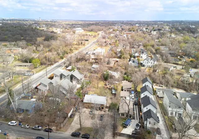 4th image of 4608 Prock Ln, Austin, TX 78721 | MLS# 8287067