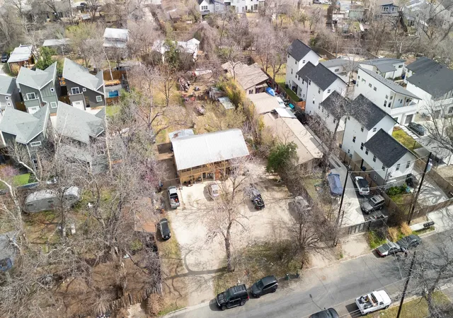 5th image of 4608 Prock Ln, Austin, TX 78721 | MLS# 8287067