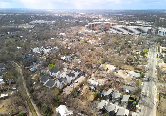 8th image of 4608 Prock Ln, Austin, TX 78721 | MLS# 8287067