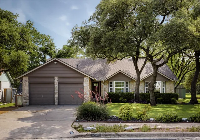 3rd image of 6408 Steer Trl, Austin, TX 78749 | MLS# 7791967