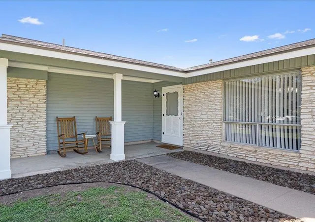 Photo 3 of Sale Pending at 1312 Hyman Ln, Austin, TX 78742 | MLS# 2075337 | Listing updated on 2026-08-25