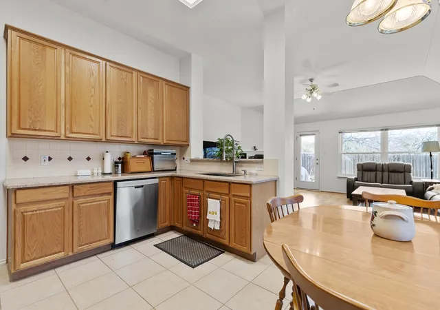 3rd image of 3624 Flora Vista Loop, Round Rock, TX 78681 | MLS# 7023552