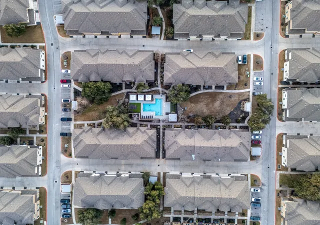 2nd image of 13800 Lyndhurst St, Austin, TX 78717