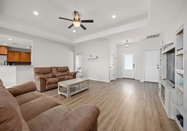 Photo 3 of Single family home for sale at 1313 Sandstone Cv, Lampasas, TX 76550 | MLS# 1412531 | Listing updated on 2026-09-17