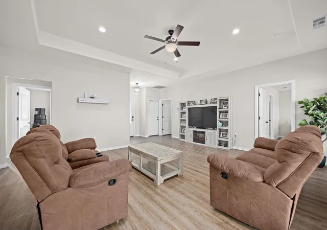Photo 3 of Single family home for sale at 1313 Sandstone Cv, Lampasas, TX 76550 | MLS# 1412531 | Listing updated on 2026-09-17