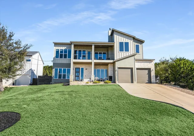 Homes for sale in Spicewood, TX | 1005 Larkhall Dr, Spicewood, TX 78669 | MLS# 4297305