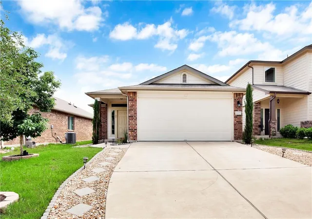 2nd image of 12215 Timber Arch Ln, Manor, TX 78653 | MLS# 3827706