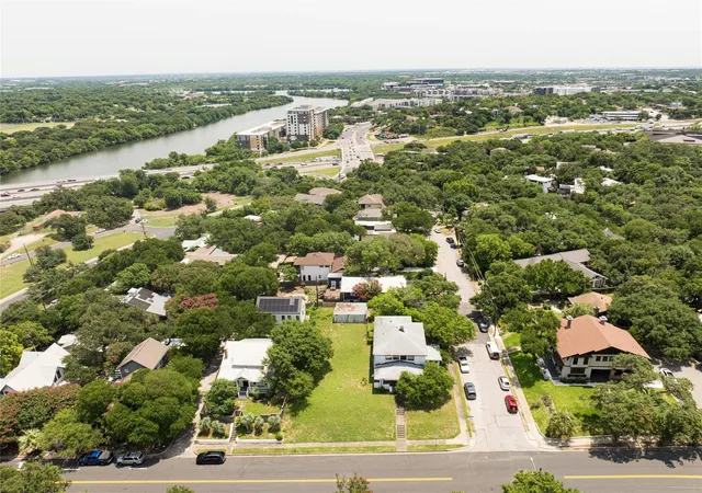 Photo 2 of Land for sale at 1107 Travis Hts Blvd, Austin, TX 78704 | MLS# 8305027 | Listing updated on 2026-04-17