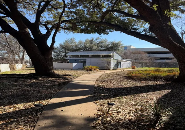 4th image of 1505 Robert Weaver Ave, Austin, TX 78702 | MLS# 8106134