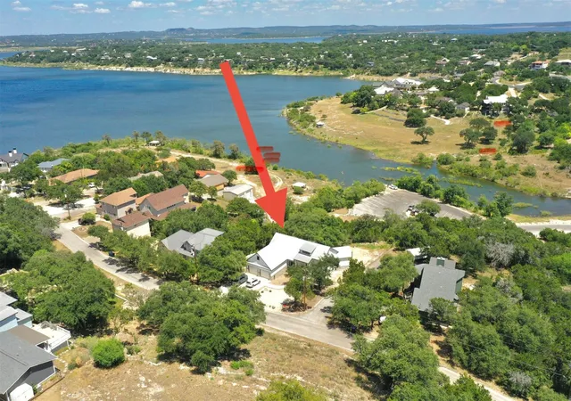 Photo 2 of Sale Pending at 1799 Lakeside Dr W, Canyon Lake, TX 78133 | MLS# 5454718 | Listing updated on 2026-08-24
