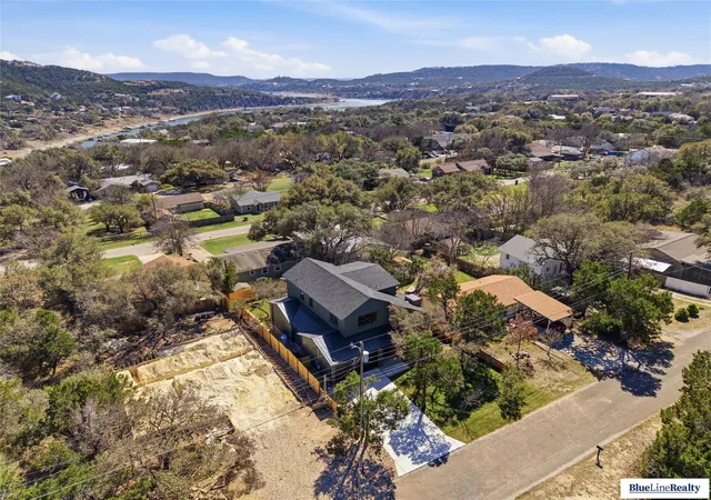 Photo 3 of Single family home for sale at 18305 Lake Oaks Dr, Jonestown, TX 78645 | MLS# 5279291 | Listing updated on 2026-10-06