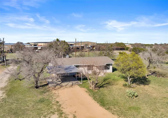 Photo 3 of Single family home for sale at 3024 E Highway 29, Burnet, TX 78611 | MLS# 7902020 | Listing updated on 2026-09-01