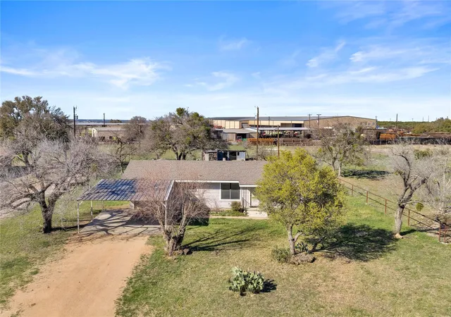 Photo 3 of Single family home for sale at 3024 E Highway 29, Burnet, TX 78611 | MLS# 7902020 | Listing updated on 2026-09-01