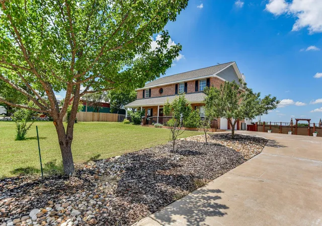 Photo 2 of Single family home for sale at 131 High Gabriel Dr, Leander, TX 78641 | MLS# 7901468 | Listing updated on 2026-09-26