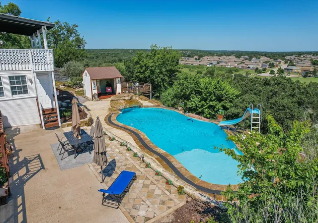 Photo 3 of Single family home for sale at 131 High Gabriel Dr, Leander, TX 78641 | MLS# 7901468 | Listing updated on 2026-09-26