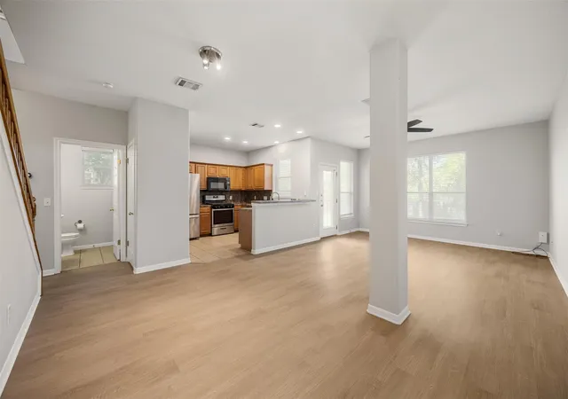 2nd image of 5708 W Gate Blvd, Austin, TX 78745 | MLS# 2285508