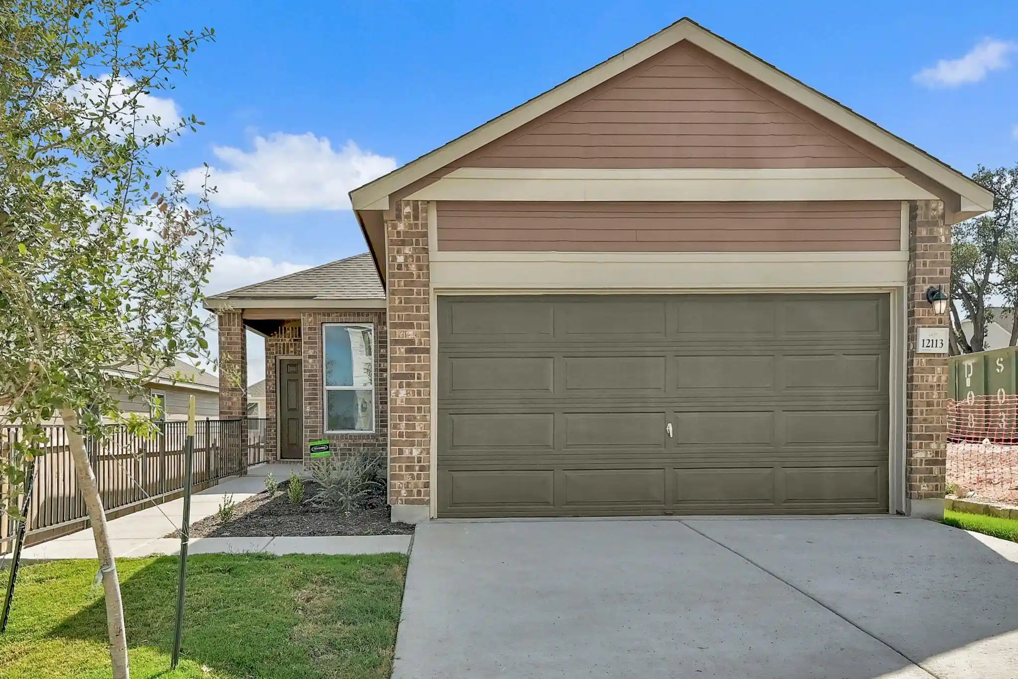 Listing Photo 2 - Condo for sale in 12113 Cantabria Rd located at 12113 Cantabria Rd, Austin, TX 78748 - Unit 12113 Cantabria Rd