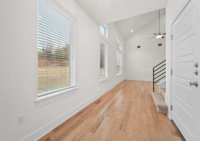4th image of 2204 Theseus Pass, Austin, TX 78741 | MLS# 3882540